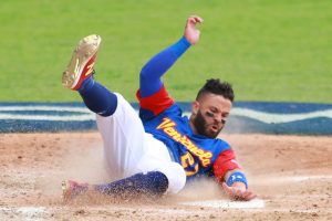 Uno de los referentes en la ofensiva fue Martín Prado, quién se fue de 5-5 con dos dobles y una carrera anotada