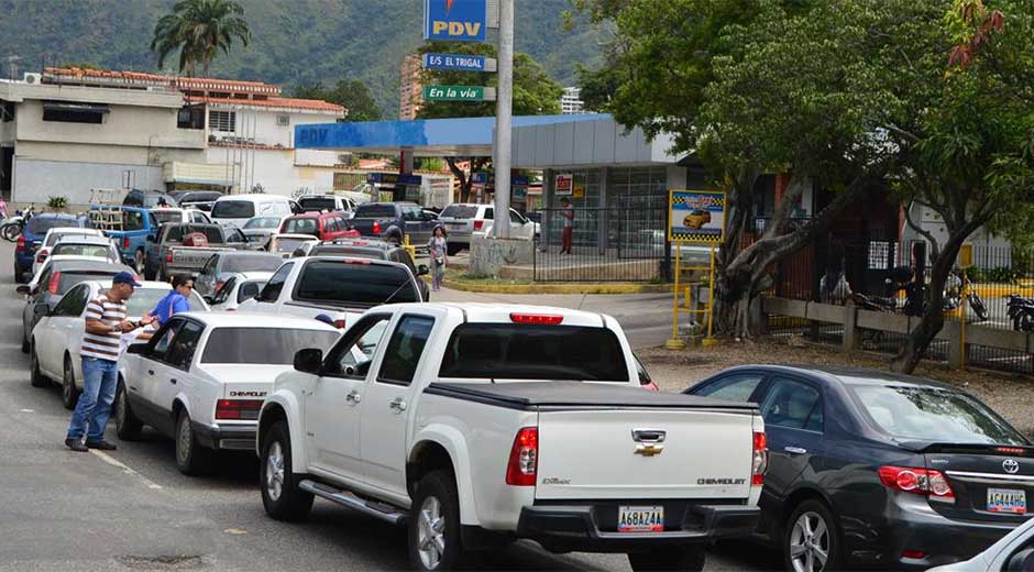 Las colas siguen registrandose