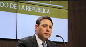 Azcanio pide evaluar relacion con Venezuela