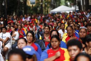 La oposición se reagrupa en un solo partido,
