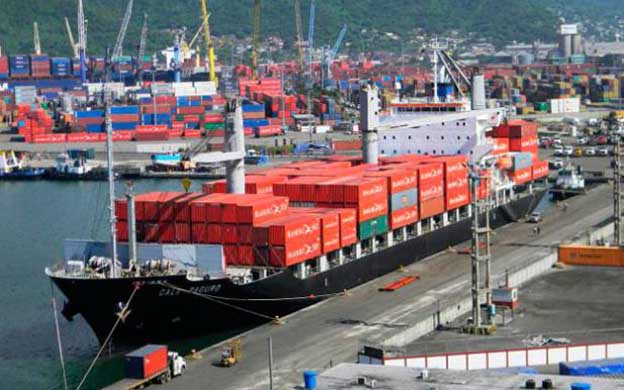 Buques cargados de alimentos arribó a puertos venezolanos