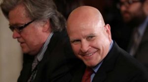 McMaster visita Kabul