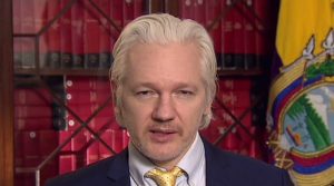 Julian Assange le pidó a Lasso que "se retire" de Ecuador