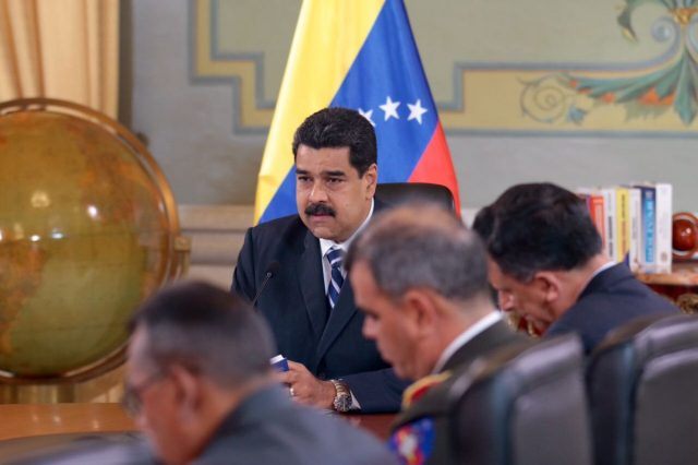 Presidente venezolano instaló Consejo Nacional de Defensa