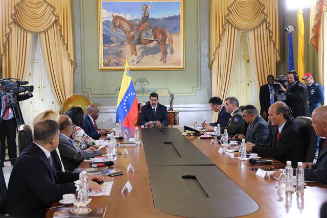 el mandatario convocó al Consejo de Defensa de la Nación, en cumplimiento con el artículo 323 de la Constitución, para preservar la paz del país.