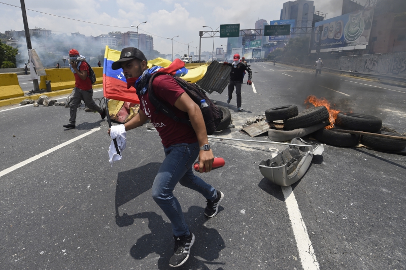 Luisa Ortega Díaz repudió hechos de violencia que han causado la muerte de 26 personas en los últimos días en el país.