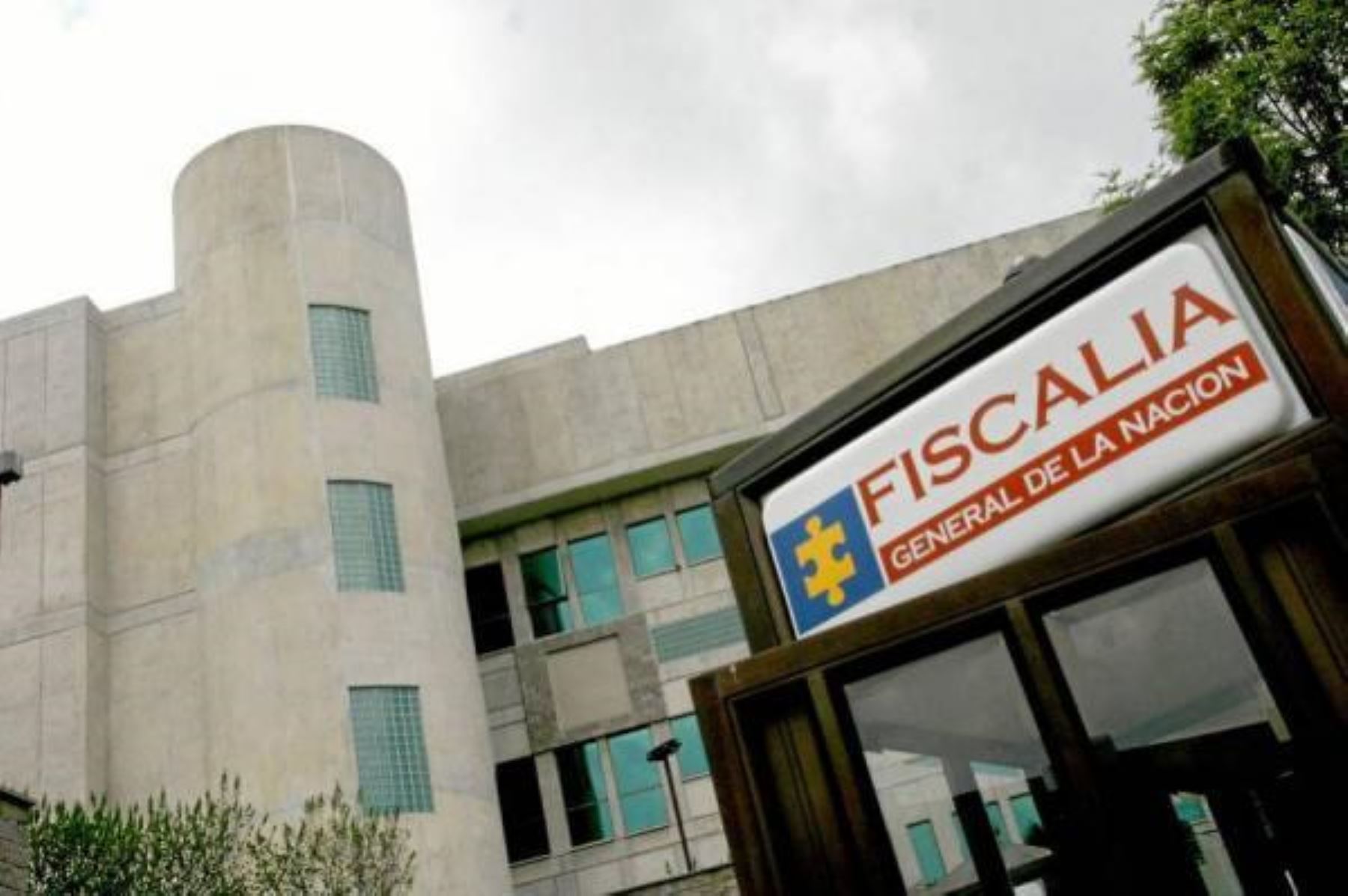 Fiscalía colombiana advierte que Clan del Golfo roba vehículos oficiales que serían utilizados para atentados
