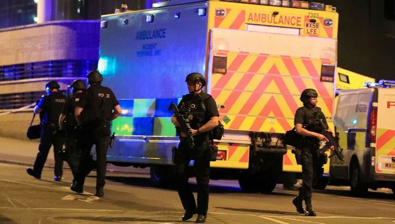 la policía británica cree que Salman Abedi, no actuó solo;