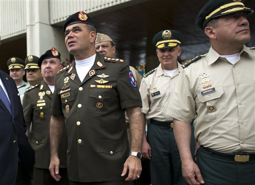 En Venezuela, le imputan delitos militares a civiles
