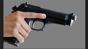 Policía le dispar a mujer embarazada en Iztapalapa