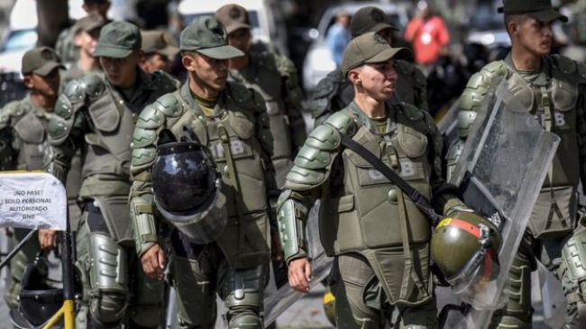 "juzgar a un civil en un tribunal militar es una violación al debido proceso