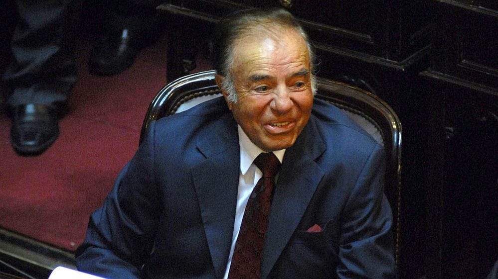 El octogenario Menen aún aspira a cargos políticos
