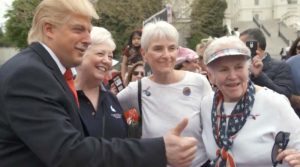 Video de niña hablándole a Donald Trump es falso