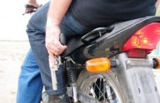 Motorizados asesinan a "cara e diablo" en Valle de La Pascua