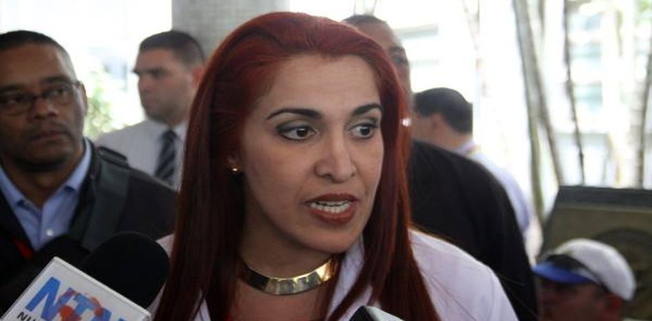 Ministra de Salud Antonieta Caporale fue despedida por el gobierno de Maduro