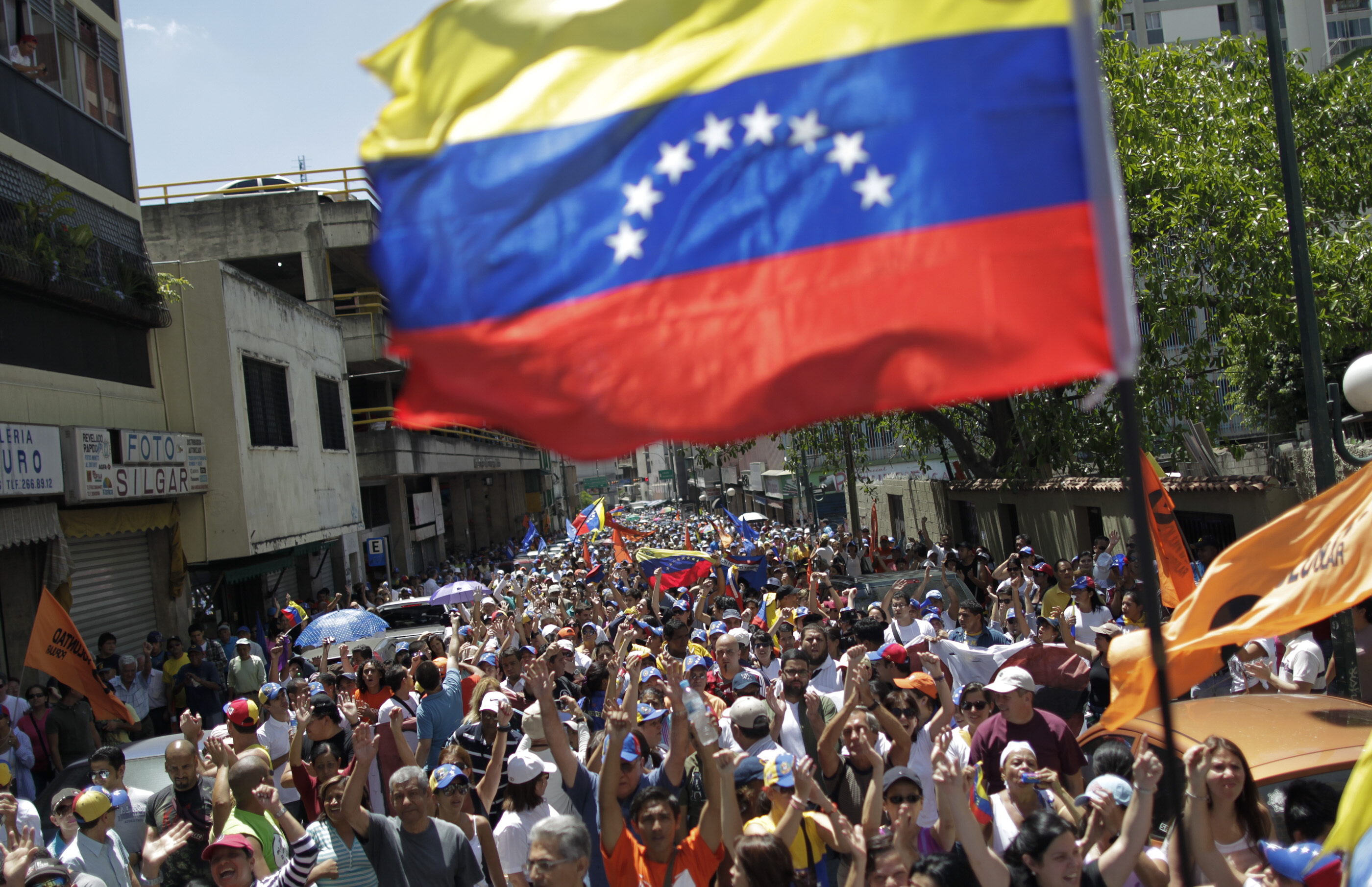 oposición venezolana marchara hasta el Ministerio de Educación este lunes.
