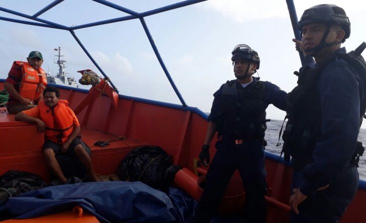 Venezolanos que pasaron siete días a la deriva en aguas del Caribe fueron rescatados
