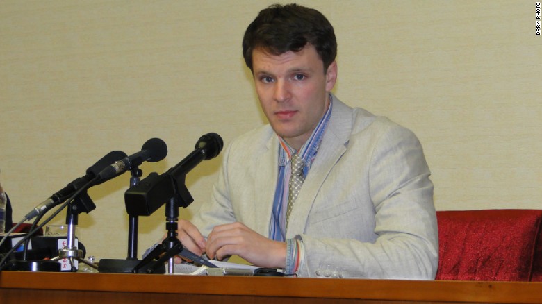 Warmbier fue detenido en enero del año 2016 en las instalaciones del aeropuerto de Pyongyang;