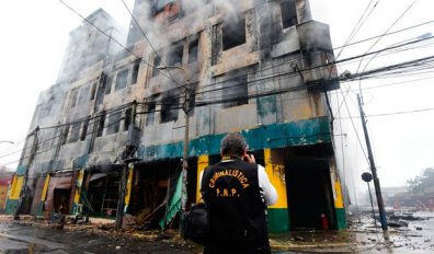 Incendio en una galería, en Perú, deja cuatro muertos y 17 heridos