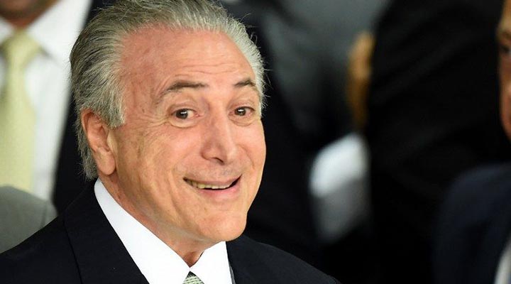Michel Temer logra evitar su destitución como presidente de Brasil