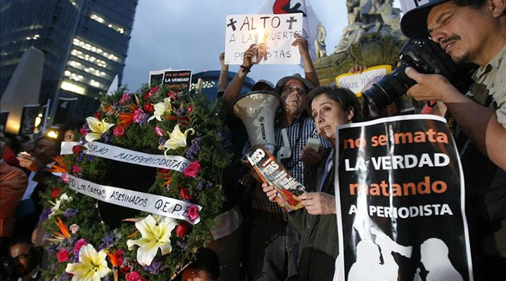 Periodistas mexicanos unen fuerzas en defensa de su gremio