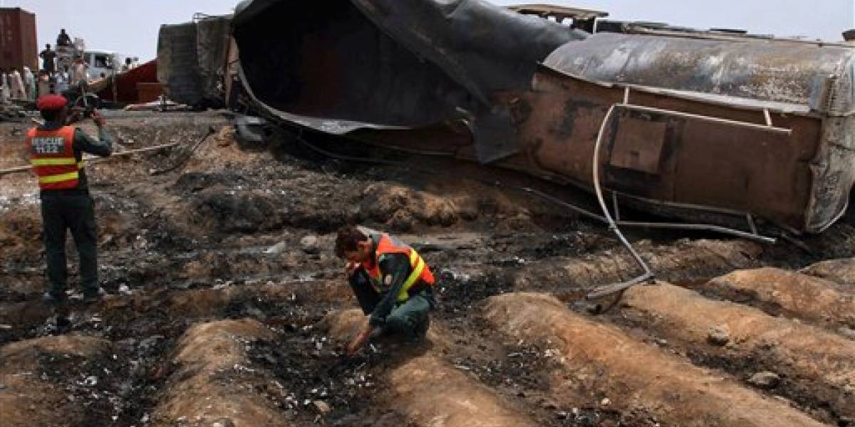 El fin del Ramadán culminó con más de cien muertos, tras fuerte explosión