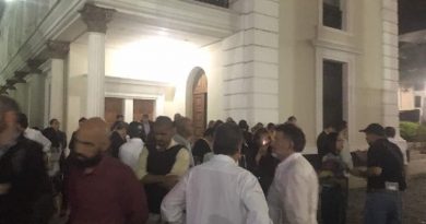 Colectivos armados crearon zozobra en inmediaciones de la Asamblea Nacional