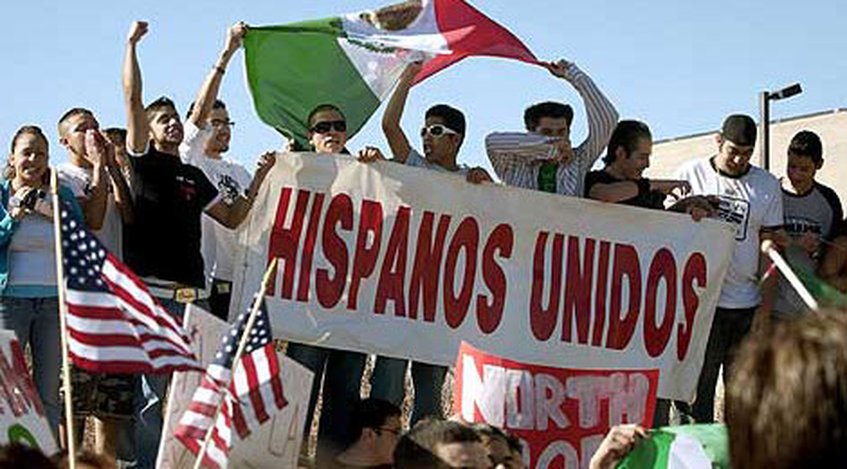 Hasta diez años de cárcel para los indocumentados que insistan en regresar a EEUU tras ser deportados