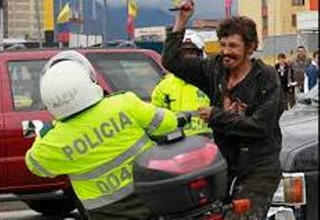 la policía del condado de Northumbria, fue quien actuó, deteniendo al individuo armado,