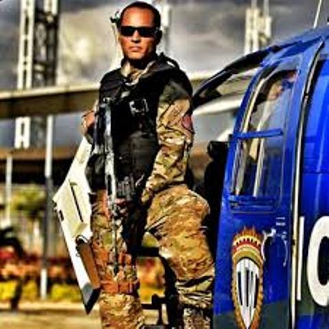Gobierno venezolano, tras la pista del "intrépido" inspector Oscar Pérez