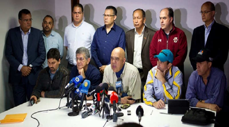 Consulta para frenar el proceso constituyente de Maduro, convocan partidos aliados a la MUD