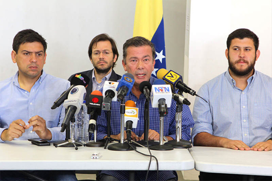 Gobierno de Nicolás Maduro hostiga a los alcaldes opositores