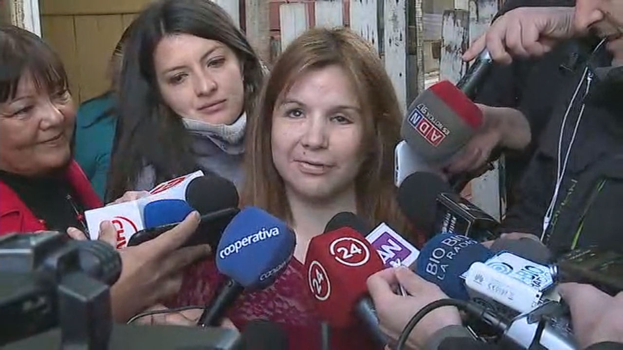 Nabila Rifo, madre de cuatro hijos, fue golpeada salvajemente por su esposo Mauricio Ortega, quien se valió de piedras para atacarla y dejarla en shock y después intentara sacarle los ojos, dejándola abandonada en la calle,