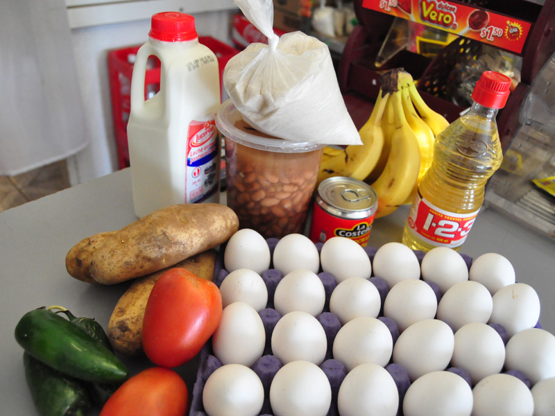 Productos como los huevos, la leche, el queso, las carnes, embutidos, la mayonesa, mantequilla, entre otros, evidencian un notorio remarcaje en sus precios
