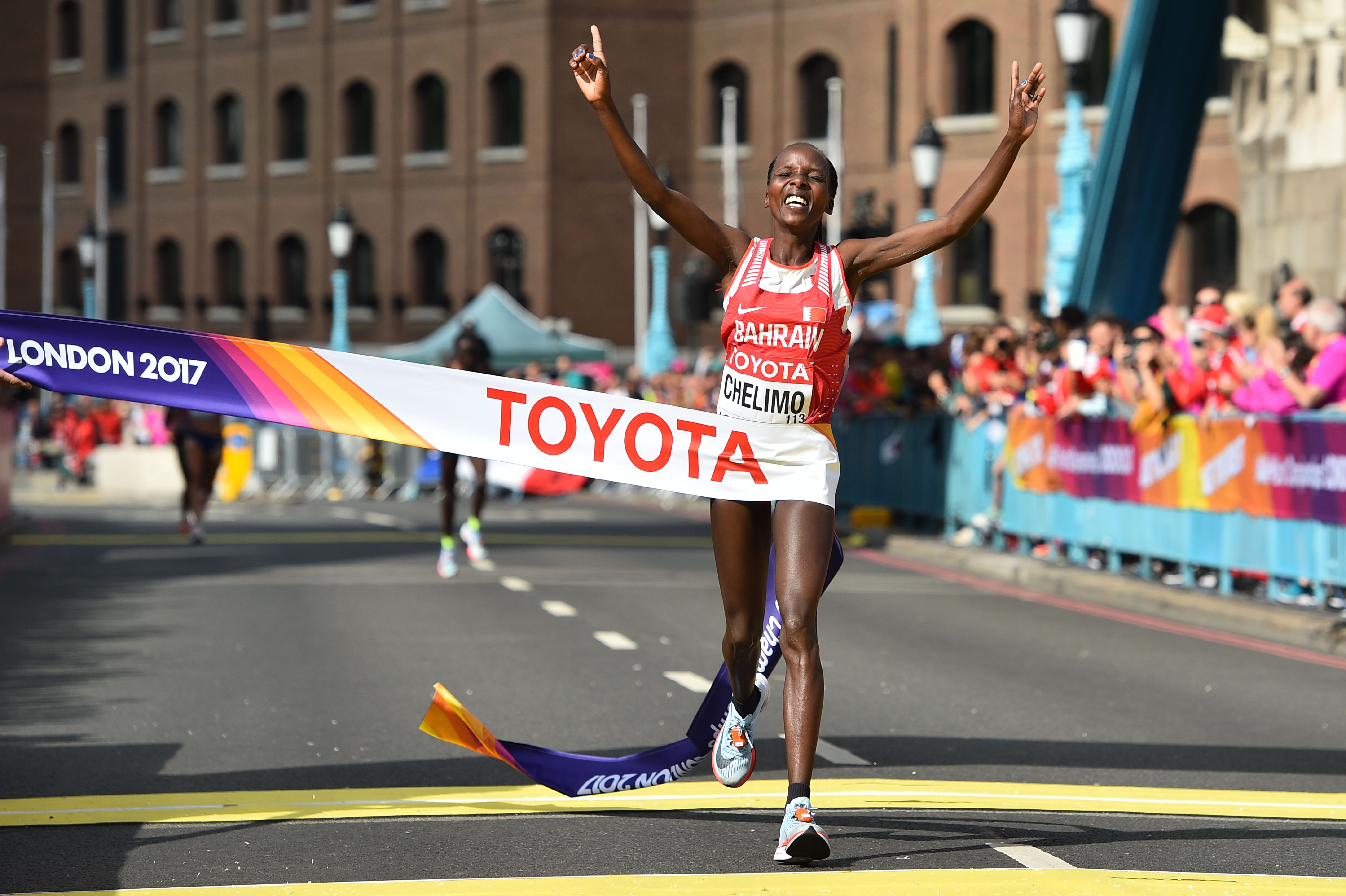 Rose Chelimo se impuso en el maratón del Mundial de Atletismo Londres-2017