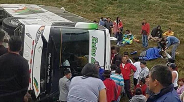 27 venezolanos heridos en Ecuador, tras accidente del bus "Rutas de América"