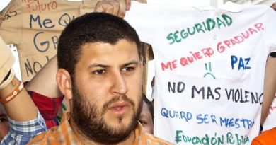 Condenado a quince meses de prisión, alcalde de El Hatillo, David Smolansky