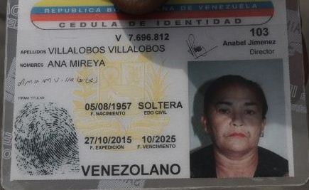 Con quince disparos mataron a dos mujeres mientras estaban en la sala de su casa