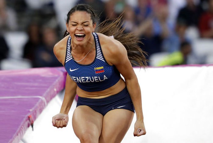 Bronce le dio Robeilys Peinado a Venezuela en el salto con pértiga