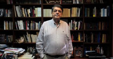 El escritor nicaragüense Sergio Ramírez fue homenajeado durante La XIII Edición de La Feria Internacional del Libro, en Panamá