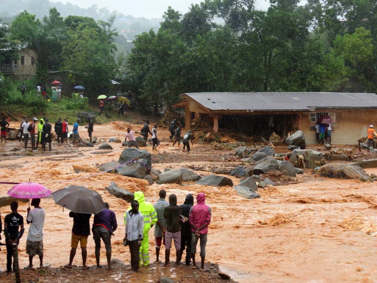 Fuertes inundaciones en Sierra Leona deja centenar de fallecidos