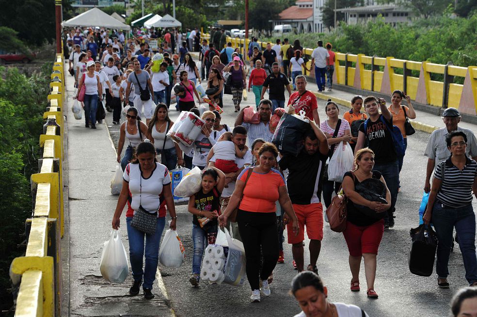 En Colombia plantean construir un campo de refugiados para venezolanos