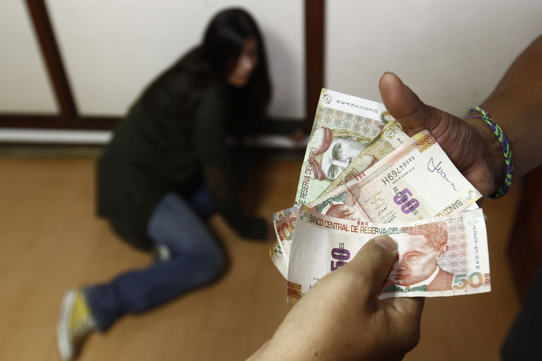 Eran cuatro los inmigrantes cubanos que pagaron mil quinientos dolares, a los coyotes colombianos para que los llevaran, en una inhóspita travesía hacia el 'sueño americano