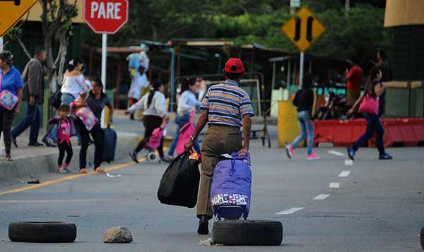 El 51% de los migrantes venezolanos en Brasil gana menos que el salario mínimo