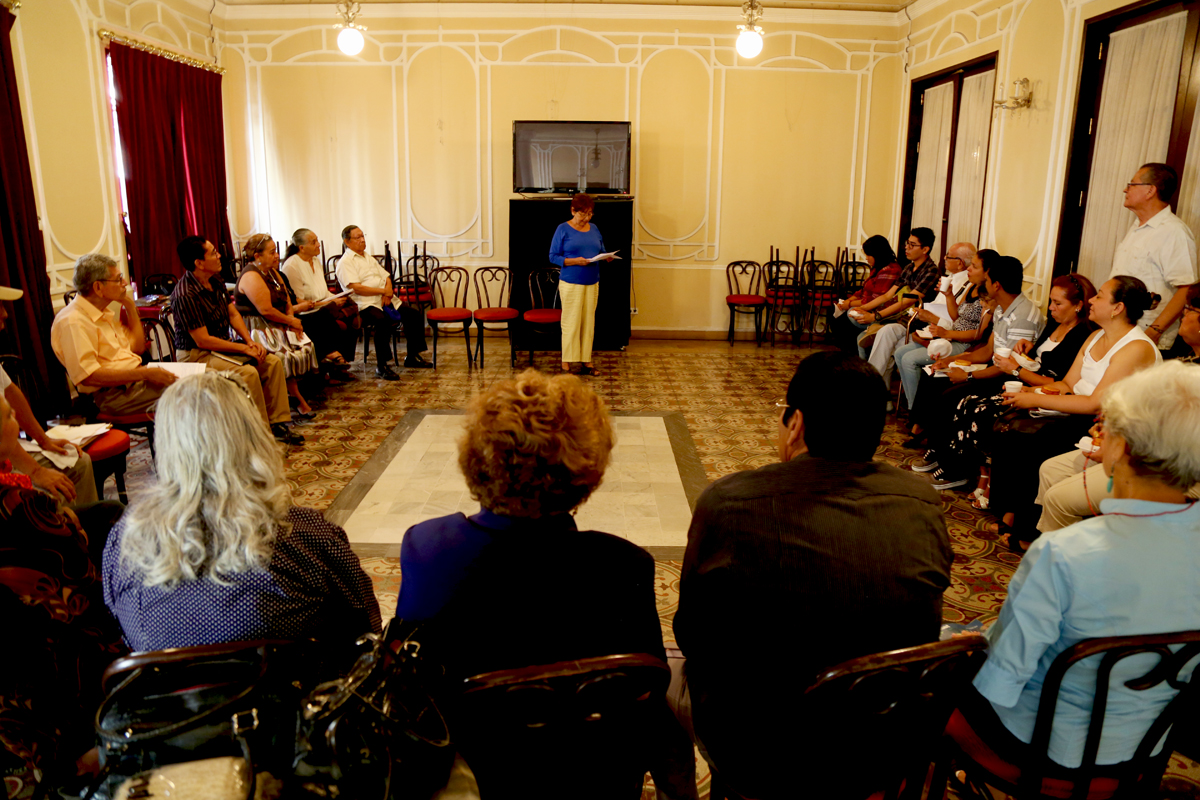 escritores de todas partes del mundo, panelistas, comunicadores sociales, estudiantes, músicos, artistas, bailarines, solistas y comparsas participarán en este encuentro literario