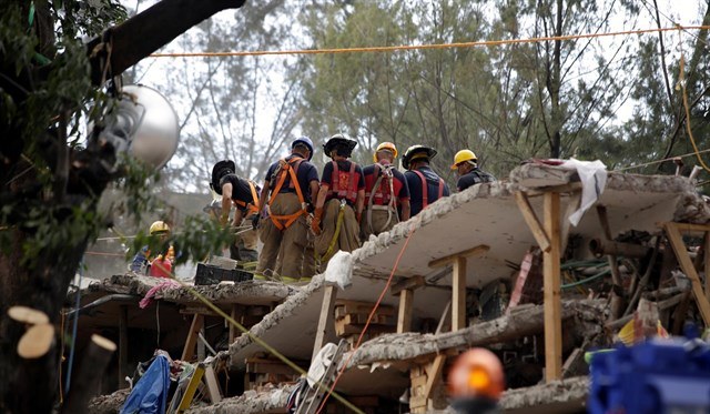 aumento a 333 las personas fallecidas producto del terremoto de magnitud 7,1 que el 19 de septiembre sacudió el centro y el sur de México