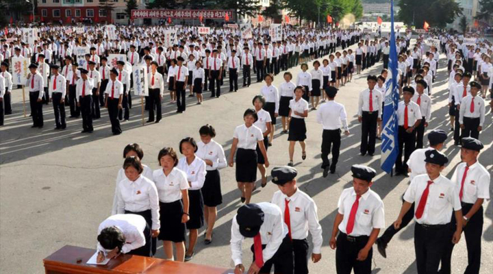 Acceso a la tecnología, buscan jóvenes norcoreanos en la frontera con China