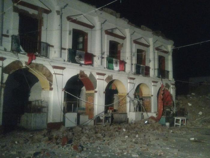 Posterior al sismo, los mexicanos sufrieron los embates de la tormenta Katia.