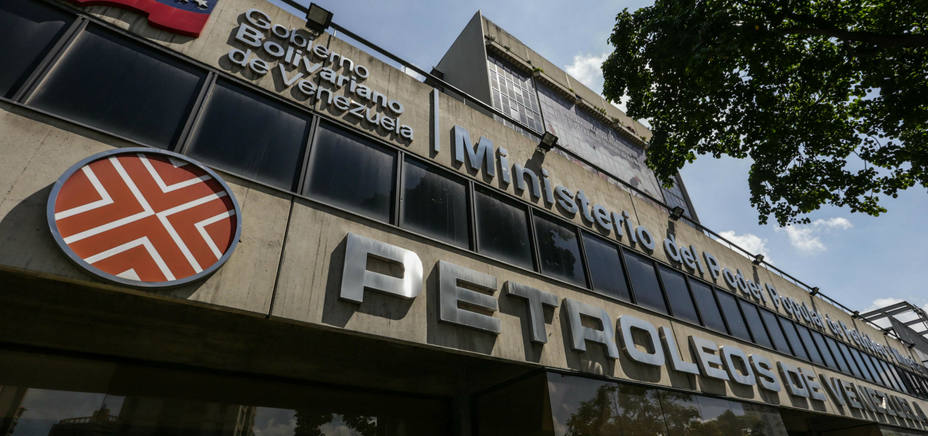 A empresas de China y Rusia, Pdvsa arrienda refinerías por falta de recursos financieros