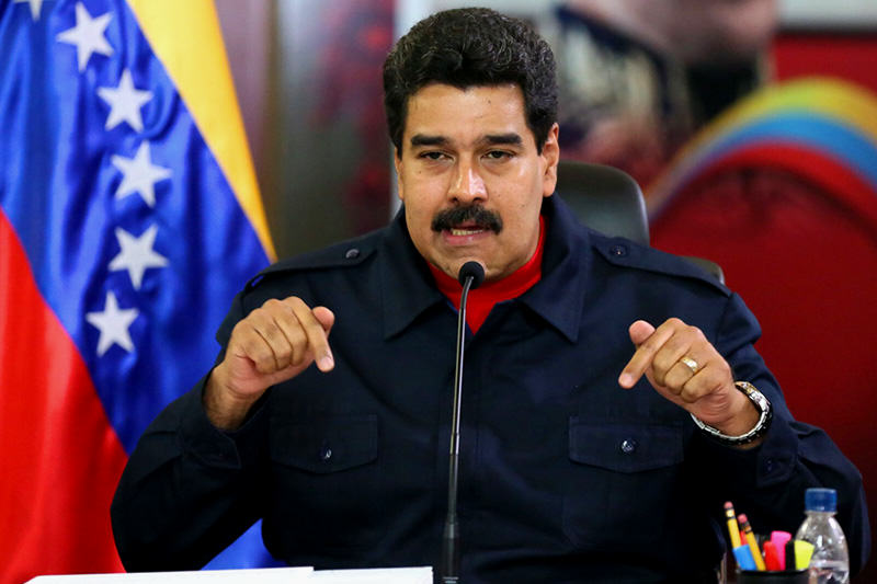 el Presidente Nicolás Maduro Moros informó que el oficialismo obtuvo el 54% de la votación nacional.